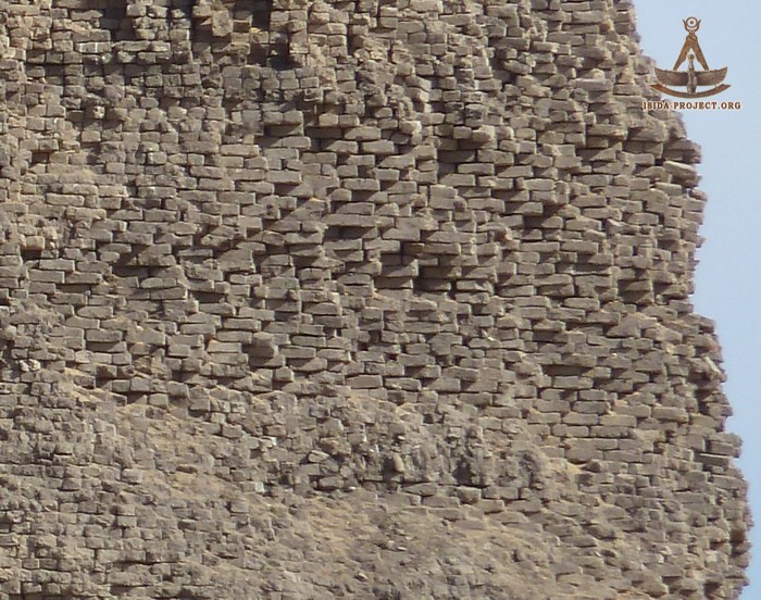 Пирамида 1 16. Стена Аменемхета. Pyramid of Amenemhet III logo.